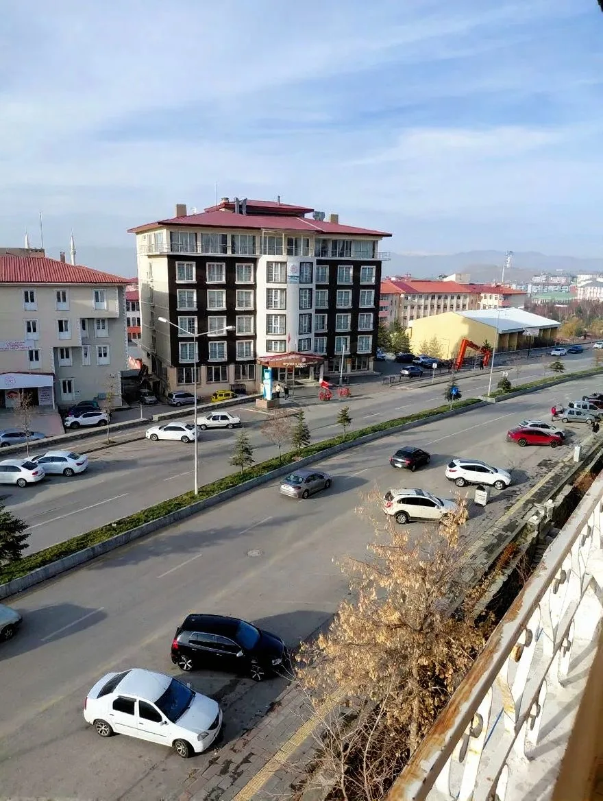 Palandöken Hüseyin Avni Ulaş'ta 5. Kat 150 m² 3+1 Kiralık Daire - Fotoğraf 12