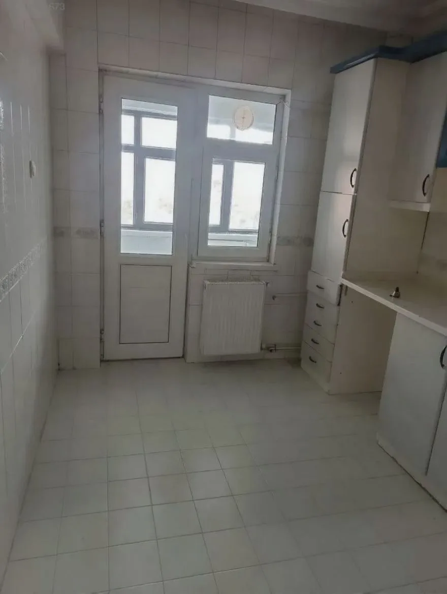 Palandöken Hüseyin Avni Ulaş'ta 3. Kat 155 m² 3+1 Kiralık Daire - Fotoğraf 12