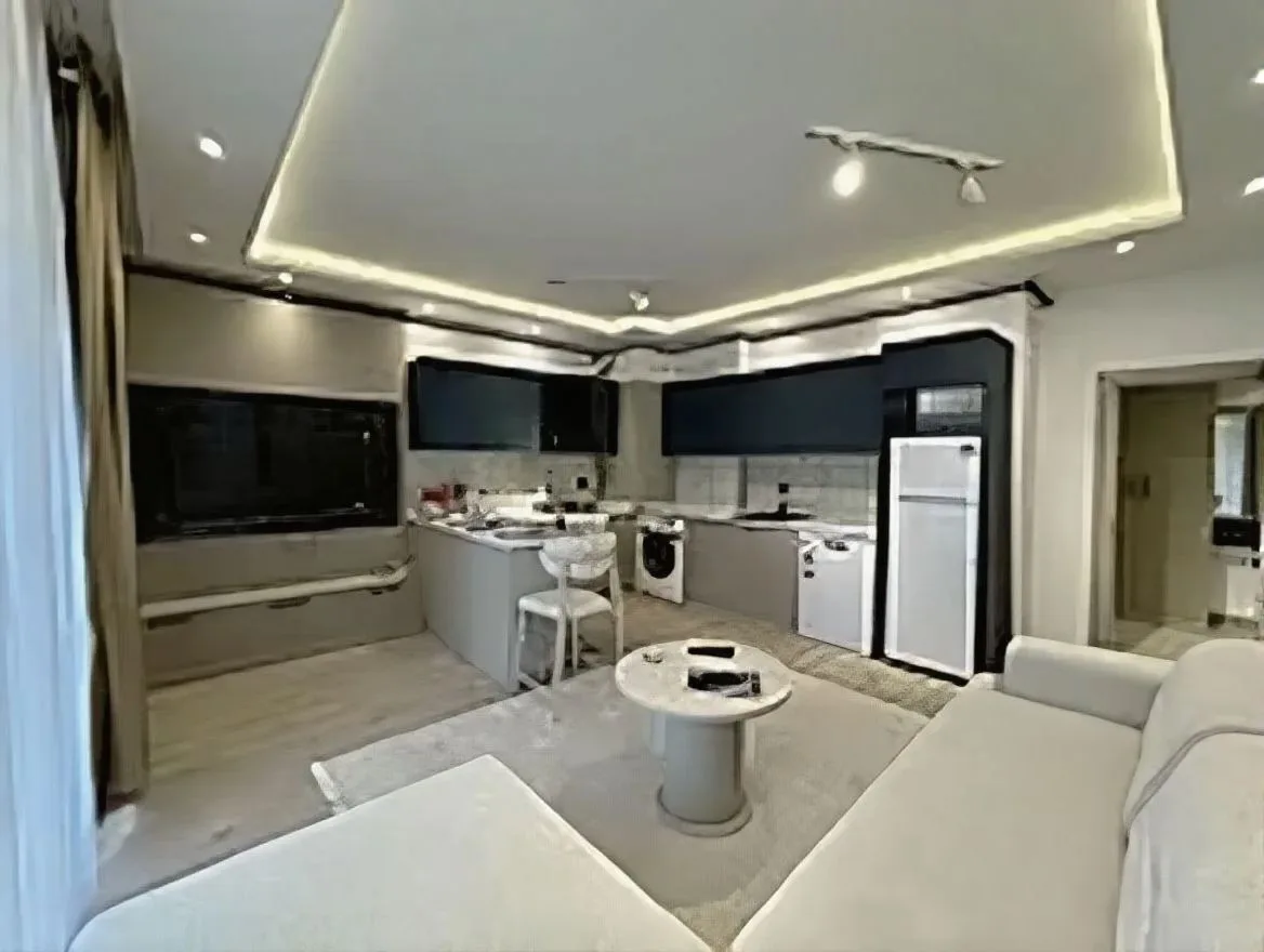 Palandöken Hüseyin Avni Ulaş'ta 5. Kat 175 m² 3+1 Kiralık Daire - 1