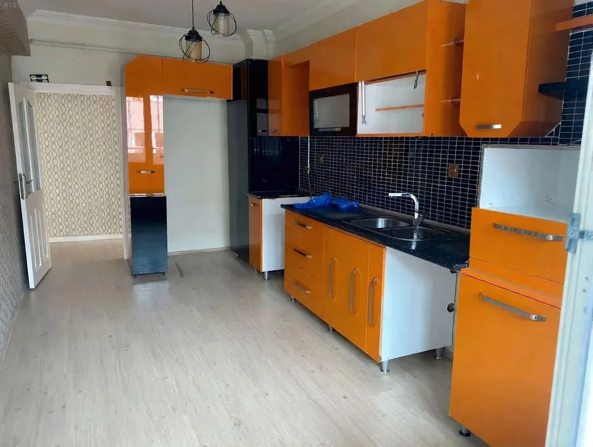 Palandöken Hüseyin Avni Ulaş'ta 5. Kat 160 m² 3+1 Kiralık Daire - 3