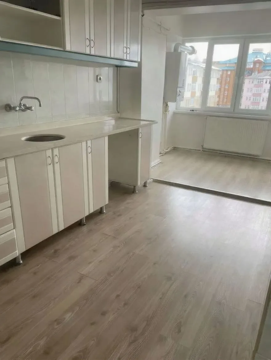 Palandöken Hüseyin Avni Ulaş'ta 5. Kat 180 m² 3+1 Kiralık Daire - 1