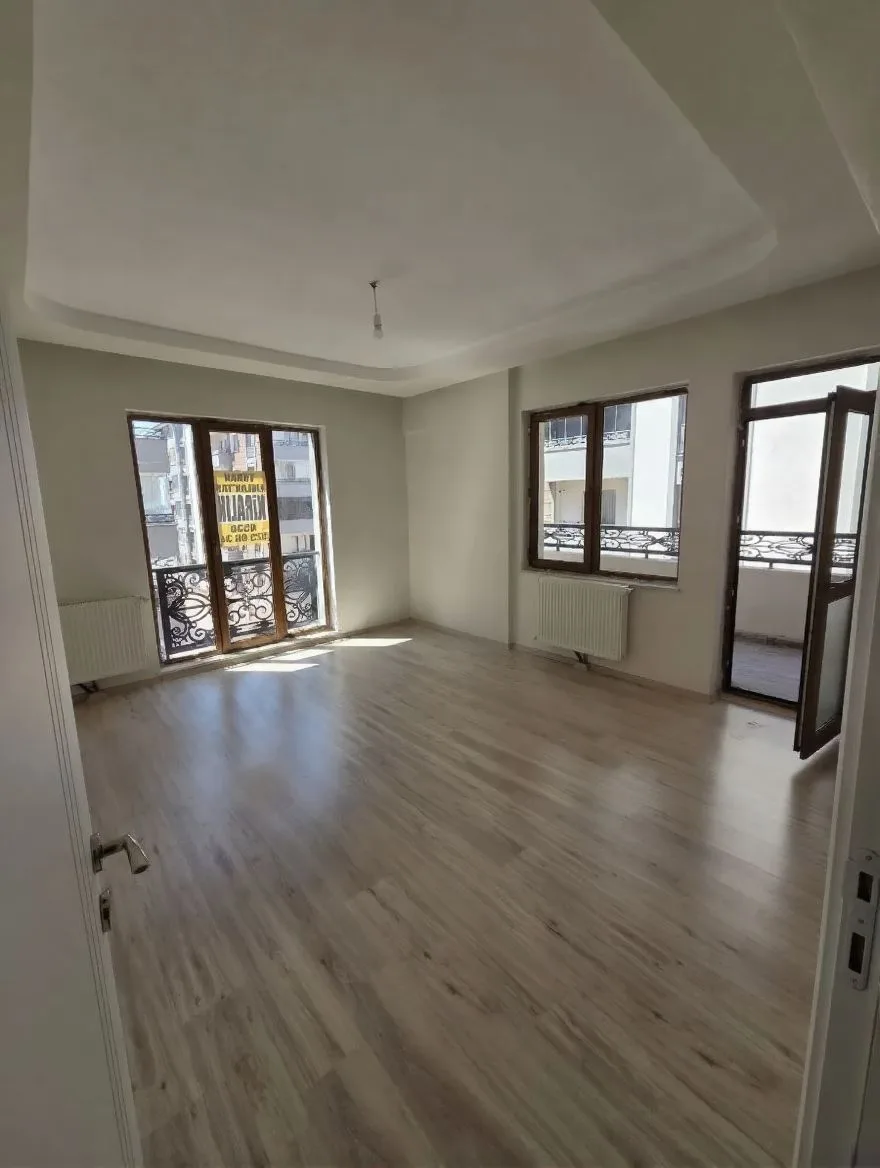 Palandöken Hüseyin Avni Ulaş'ta 3 Yaşında 3. Kat 165 m² 3+1 Kiralık Daire - Fotoğraf 10