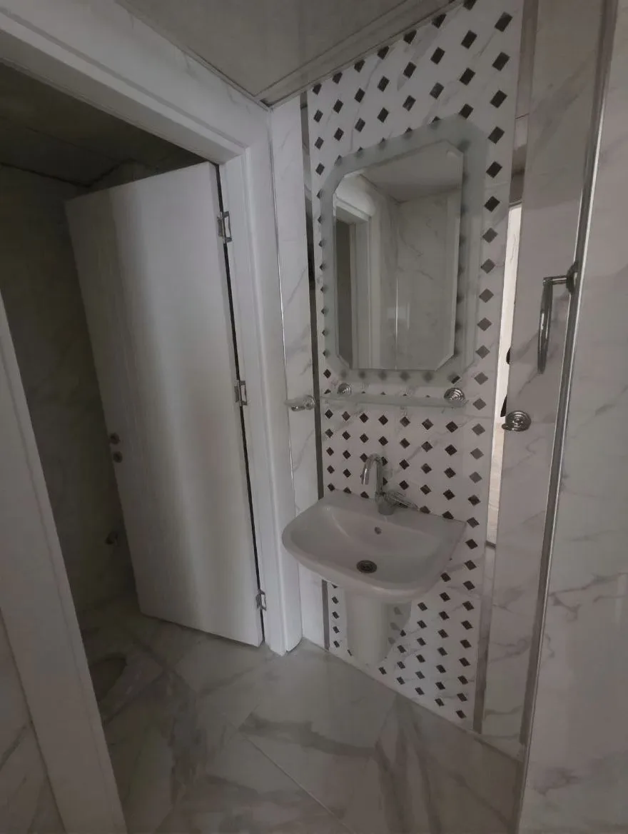 Palandöken Hüseyin Avni Ulaş'ta 3 Yaşında 3. Kat 165 m² 3+1 Kiralık Daire - Fotoğraf 14