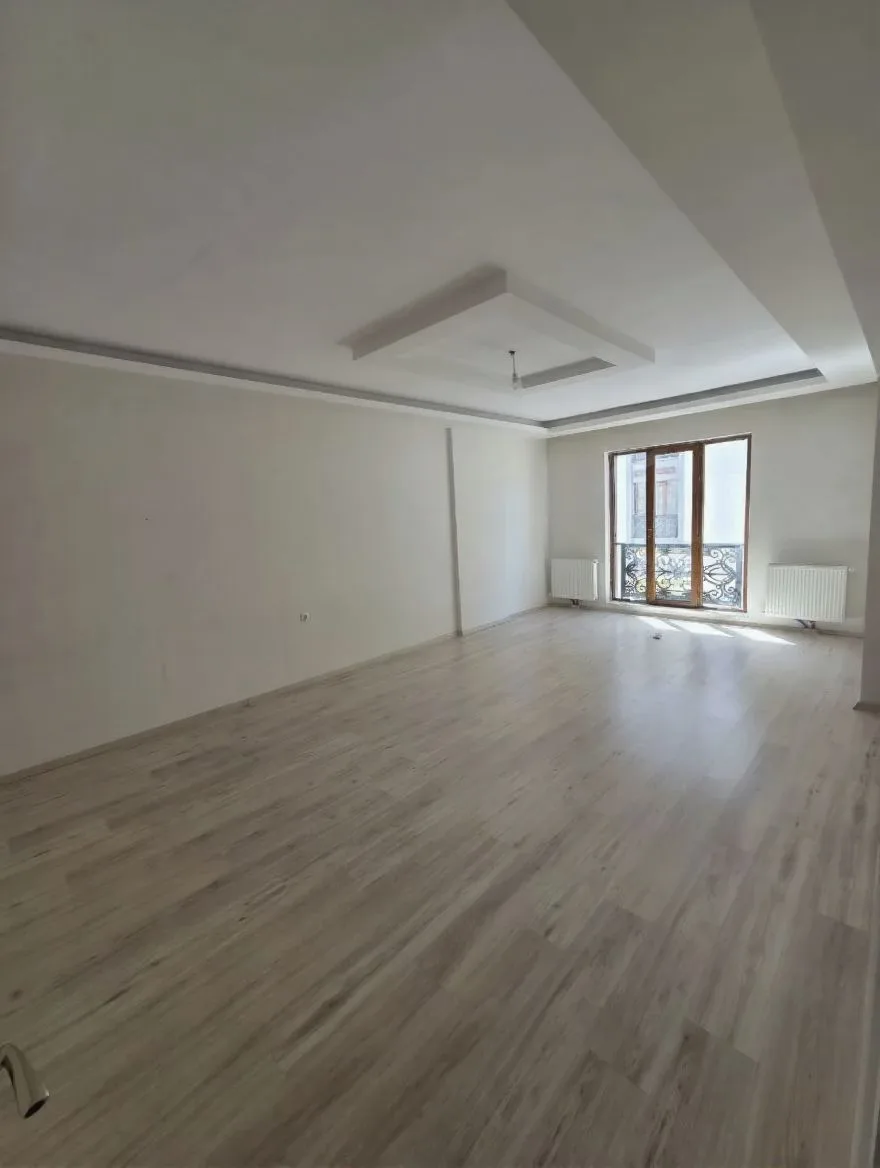 Palandöken Hüseyin Avni Ulaş'ta 3 Yaşında 3. Kat 165 m² 3+1 Kiralık Daire - 2