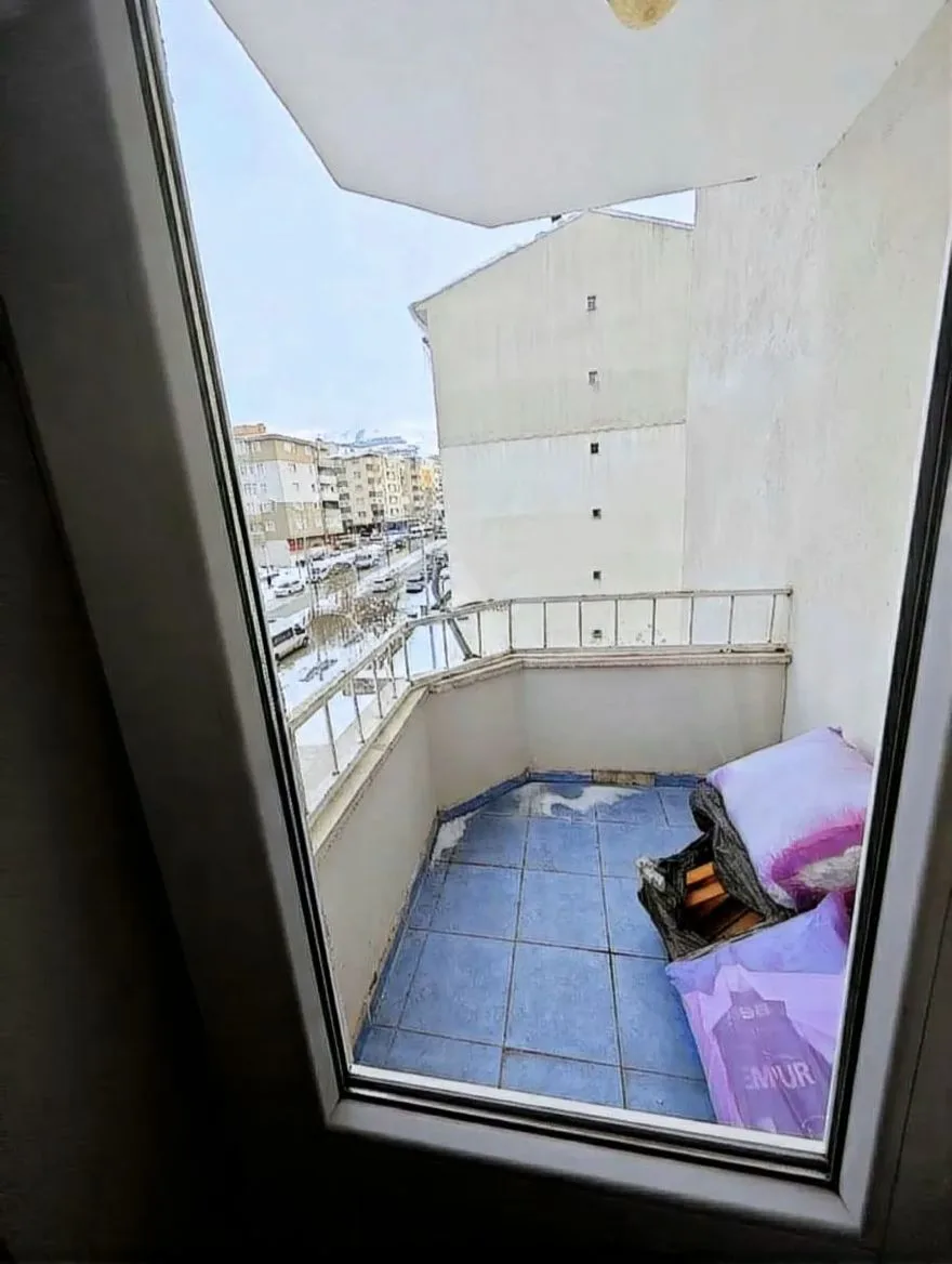 Palandöken Hüseyin Avni Ulaş'ta 3. Kat 160 m² 3+1 Kiralık Daire - Fotoğraf 12