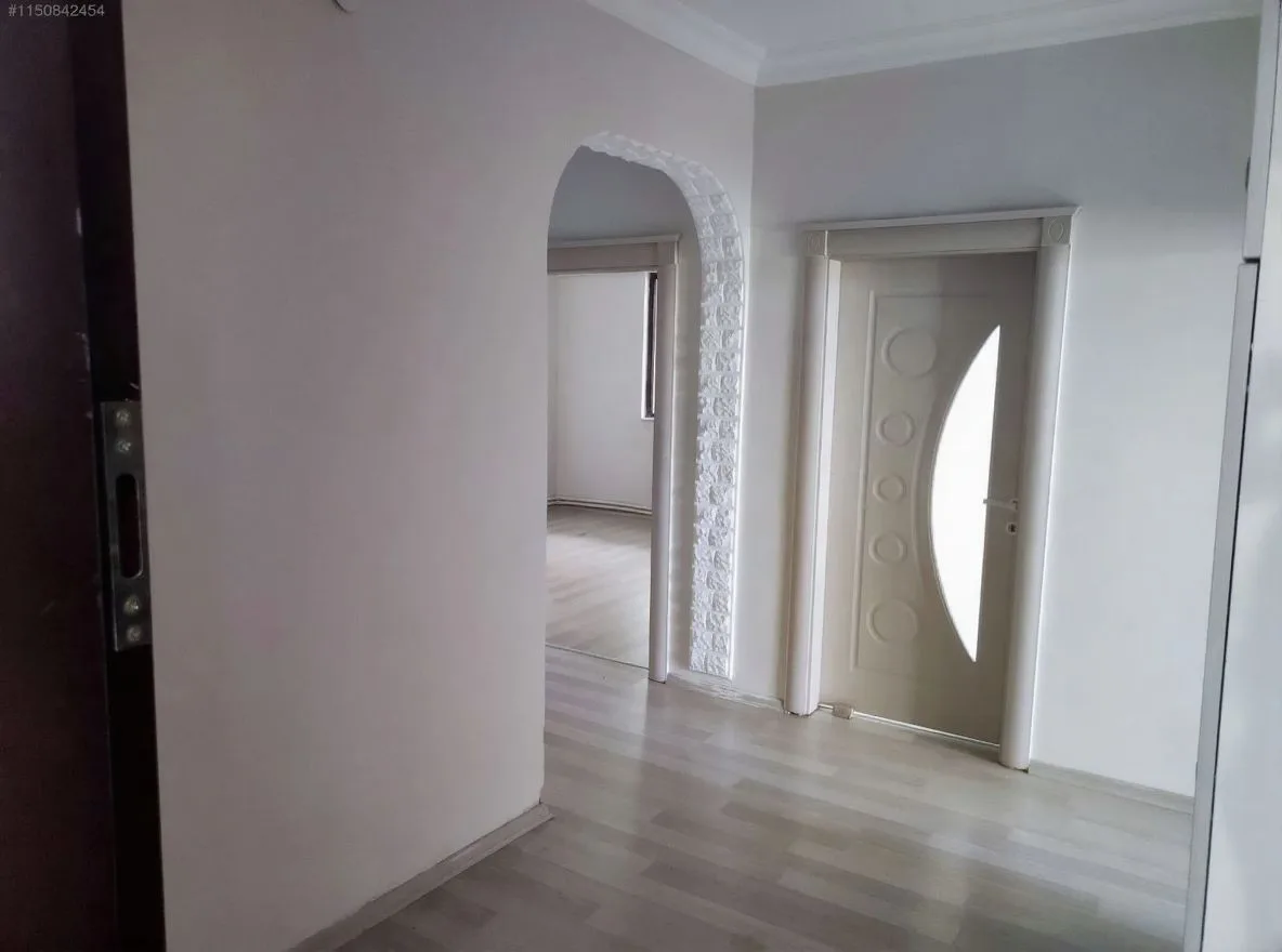 Aziziye Merkez'de Giriş Katı 187 m² 3+1 Kiralık Daire - 2