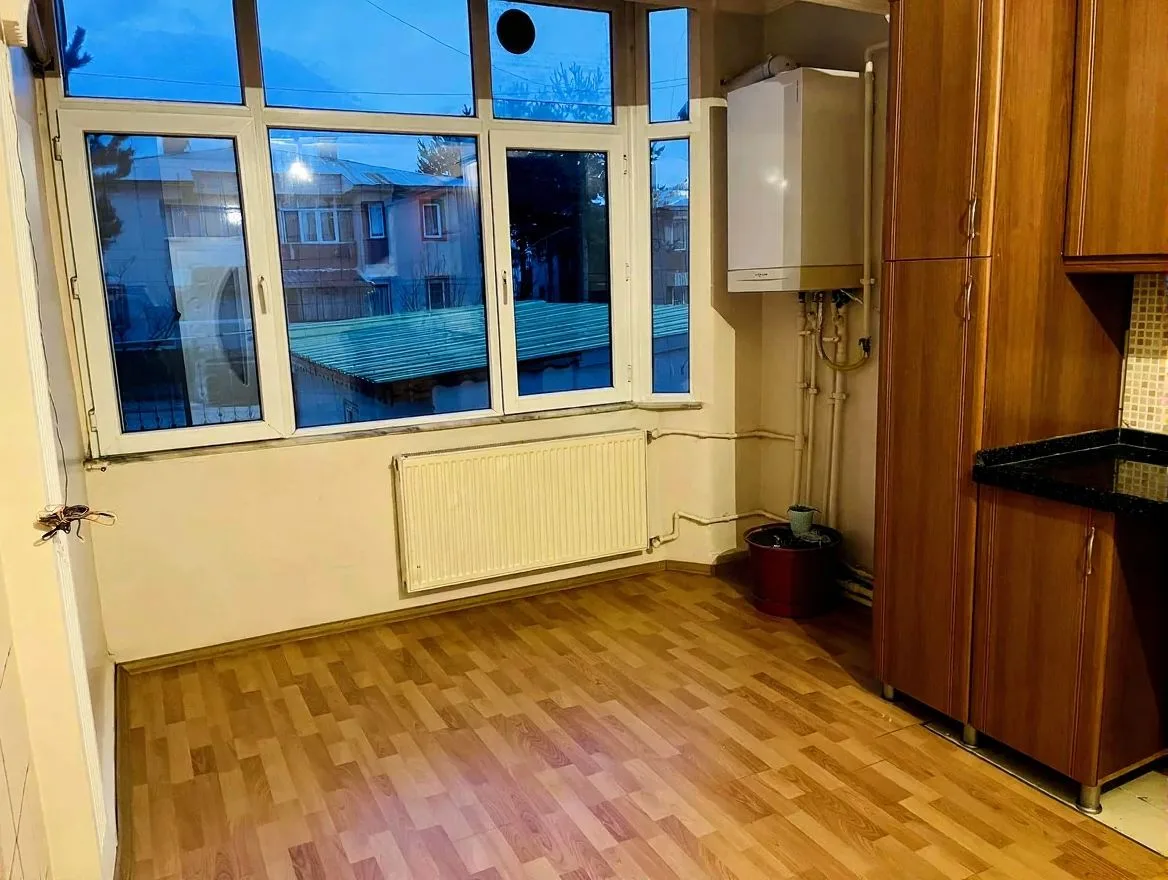 Aziziye Selçuklu'da 1. Kat 160 m² 3+1 Kiralık Daire - Erzurum / Aziziye / Selçuklu Mh. Daire