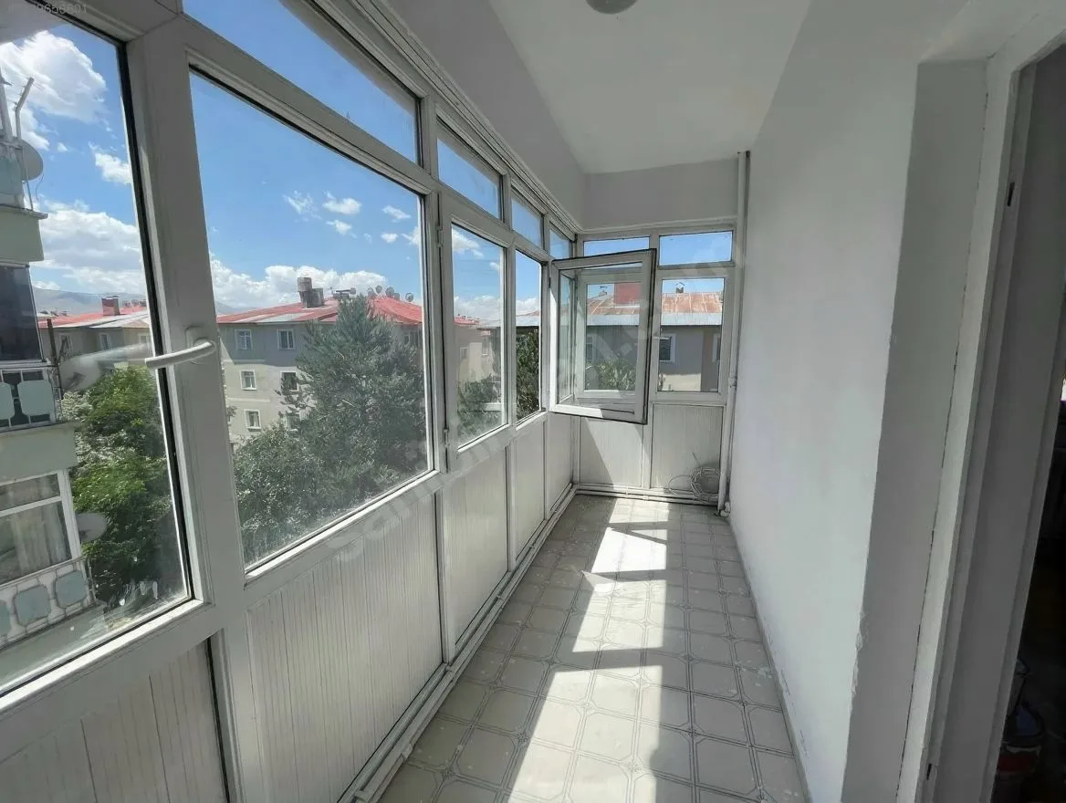 Aziziye Merkez'de 3. Kat 180 m² 3+1 Kiralık Daire - Fotoğraf 10