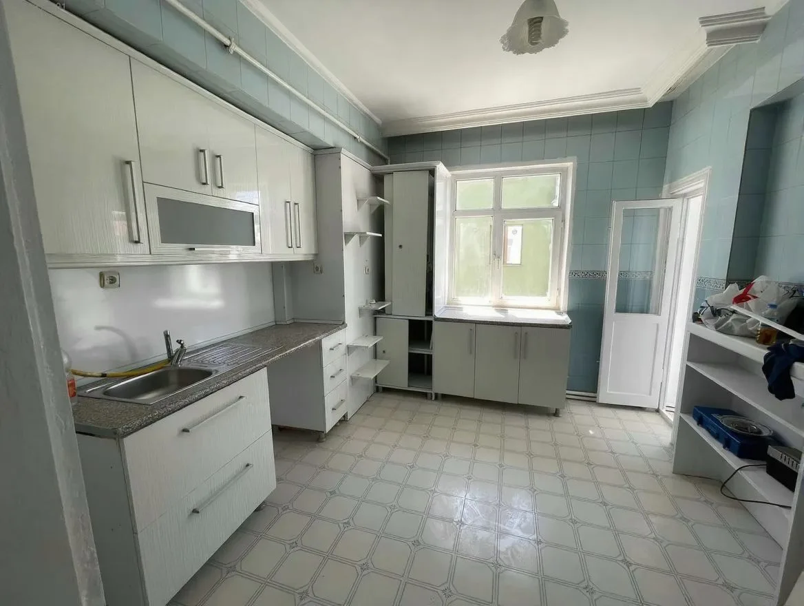 Aziziye Merkez'de 3. Kat 180 m² 3+1 Kiralık Daire - Fotoğraf 12