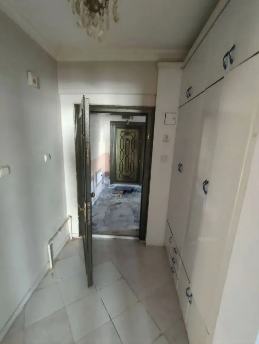 Aziziye Merkez'de 5. Kat 180 m² 3+1 Kiralık Daire - Fotoğraf 2
