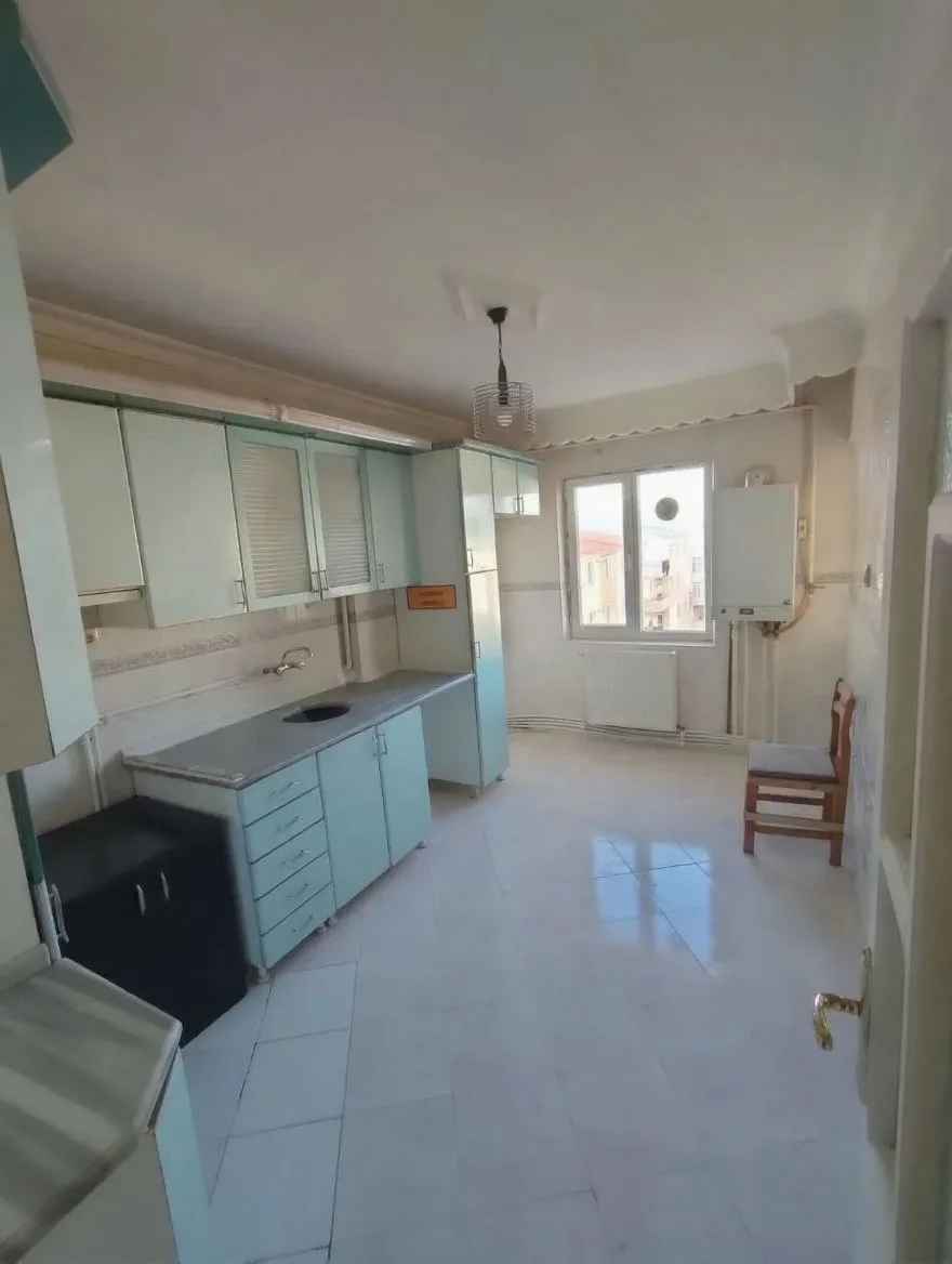 Aziziye Merkez'de 5. Kat 180 m² 3+1 Kiralık Daire - Fotoğraf 3