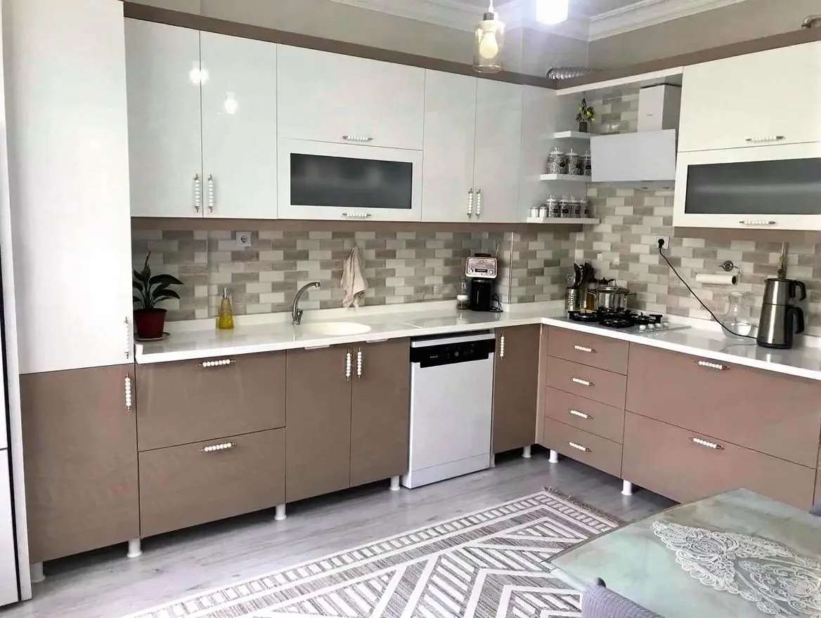 Palandöken Hüseyin Avni Ulaş'ta 1. Kat 170 m² 3+1 Kiralık Daire - Fotoğraf 4