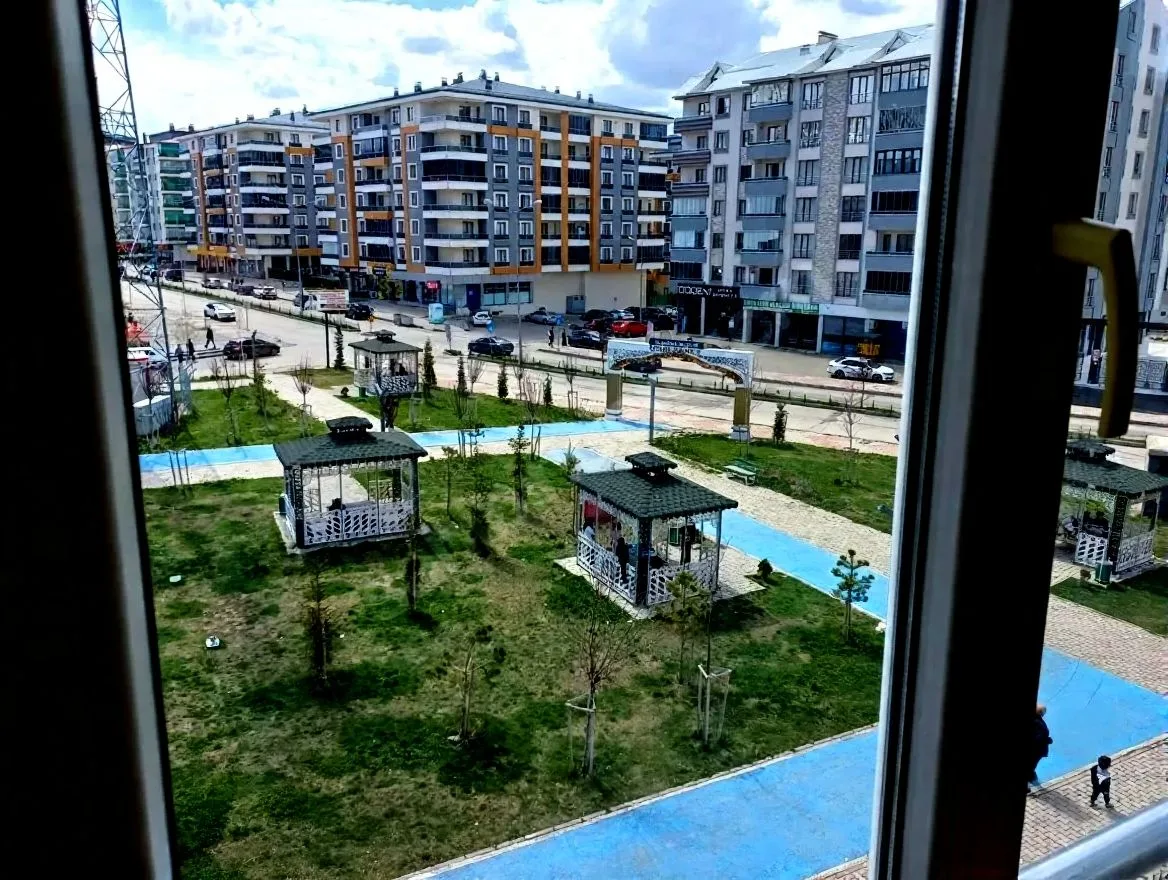 Palandöken Yıldızkent'te 3. Kat 150 m² 3+1 Kiralık Daire - Fotoğraf 15