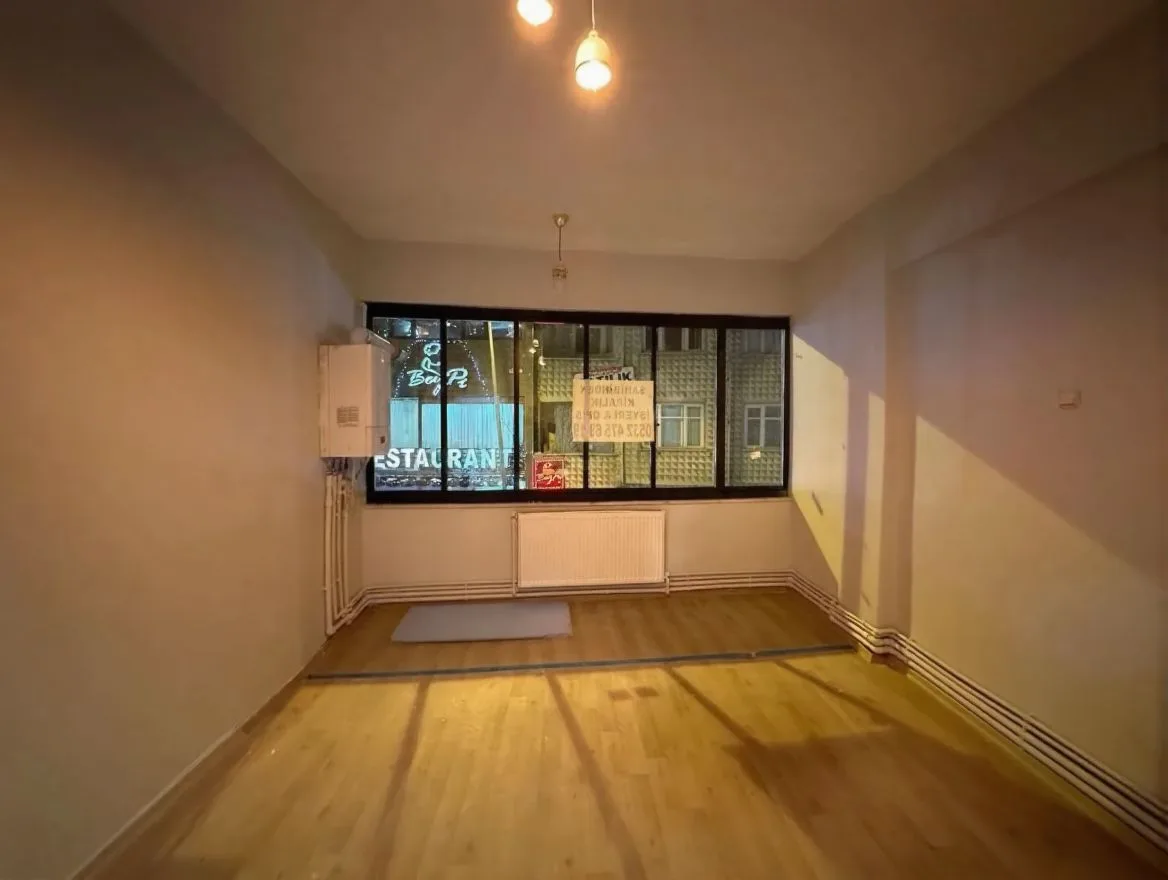 Yakutiye Lalapaşa'da 1. Kat 90 m² 2+1 Kiralık İş Yeri - 1