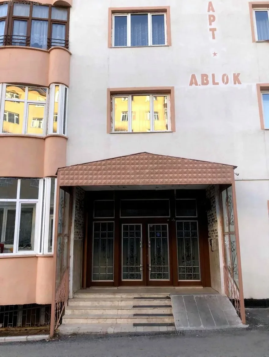 Yakutiye Lalapaşa'da 2. Kat 185 m² 3+1 Kiralık Daire - Erzurum / Yakutiye / Lalapaşa / Rabia Ana Daire
