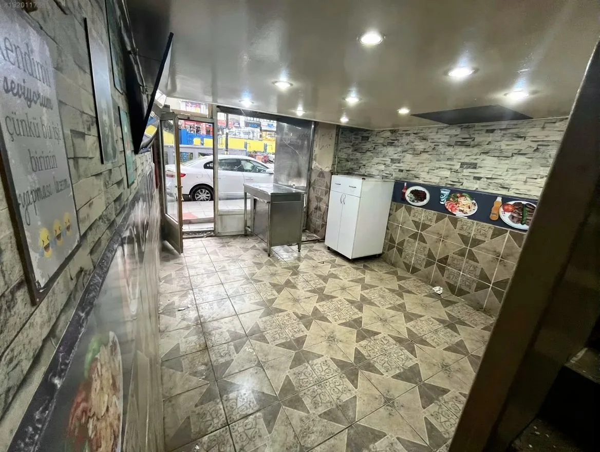 Yakutiye Lalapaşa'da 25 m² Kiralık İş Yeri