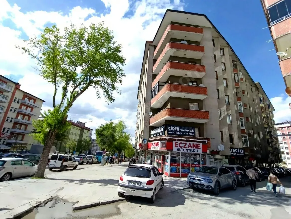AĞIZ VE DİŞ SAĞLIĞI MERKEZİ YANINDA 220 m² 3+1 GENİŞ OFİS - Erzurum / Yakutiye / Lalapaşa Mh. İşyeri