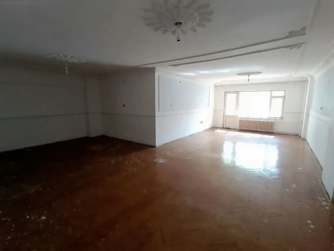 AĞIZ VE DİŞ SAĞLIĞI MERKEZİ YANINDA 220 m² 3+1 GENİŞ OFİS - Fotoğraf 3