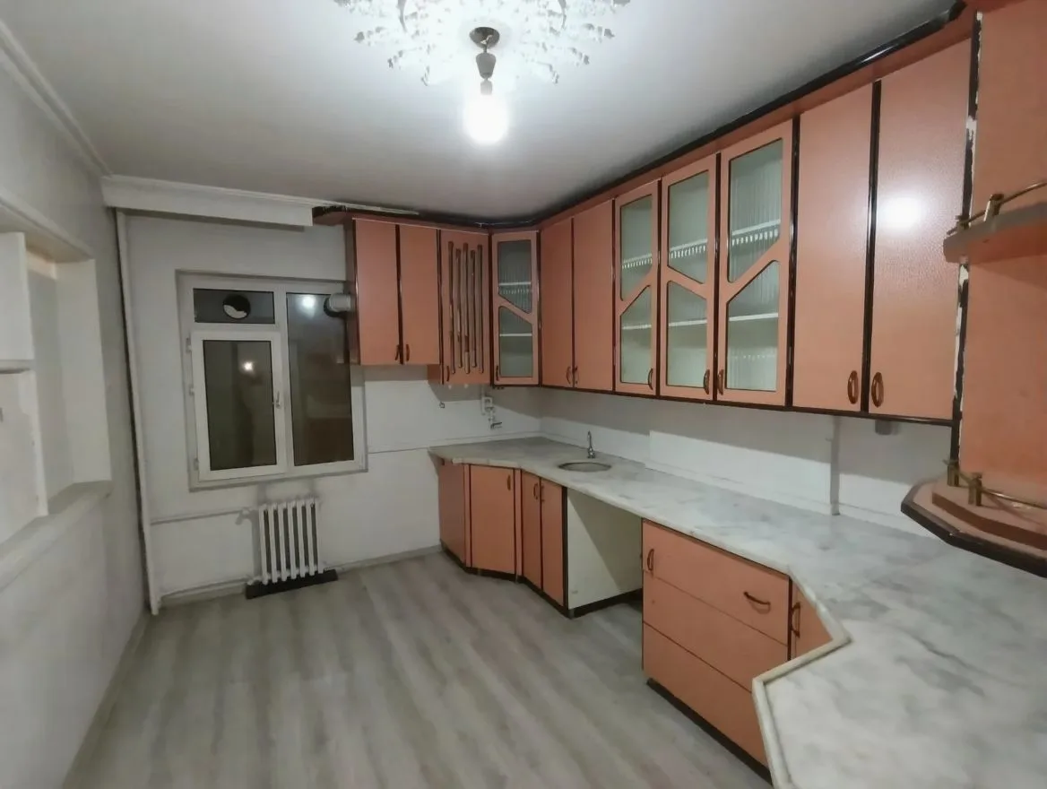 ERZURUM KİRALIK 3+1 DAİRE 200M² YAKUTIYE ARA/8 - Fotoğraf 6