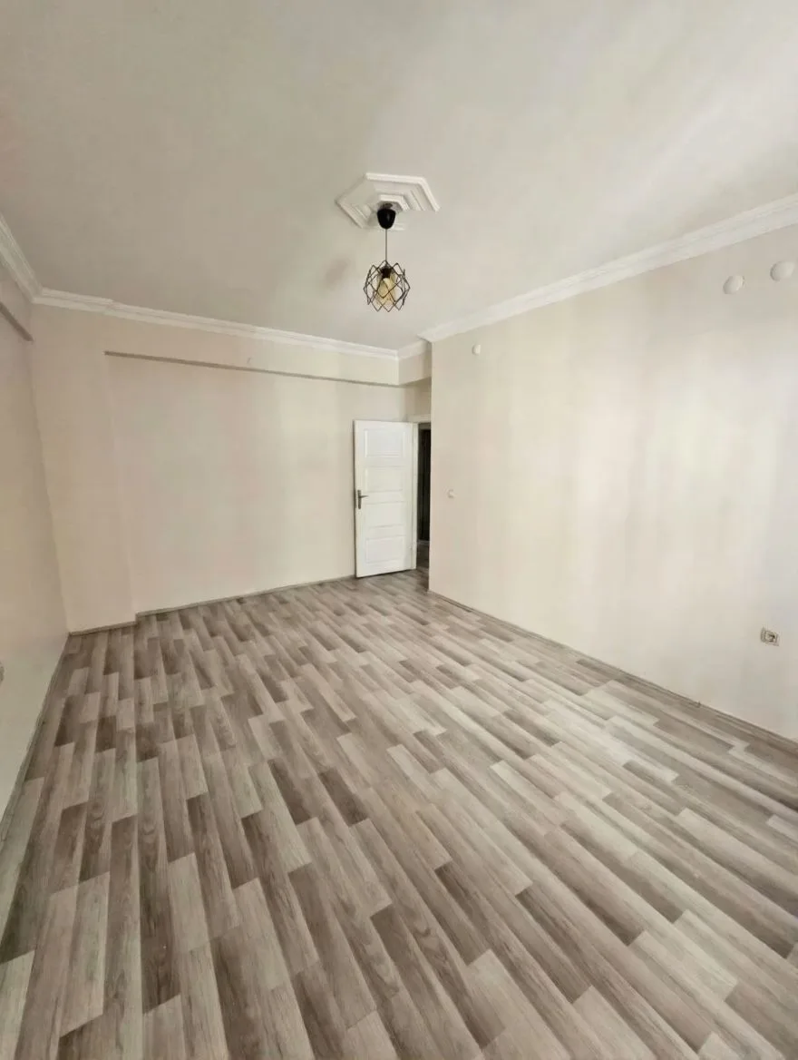 Yakutiye Lalapaşa'da 1. Kat 165 m² 3+1 Kiralık Daire - Fotoğraf 4