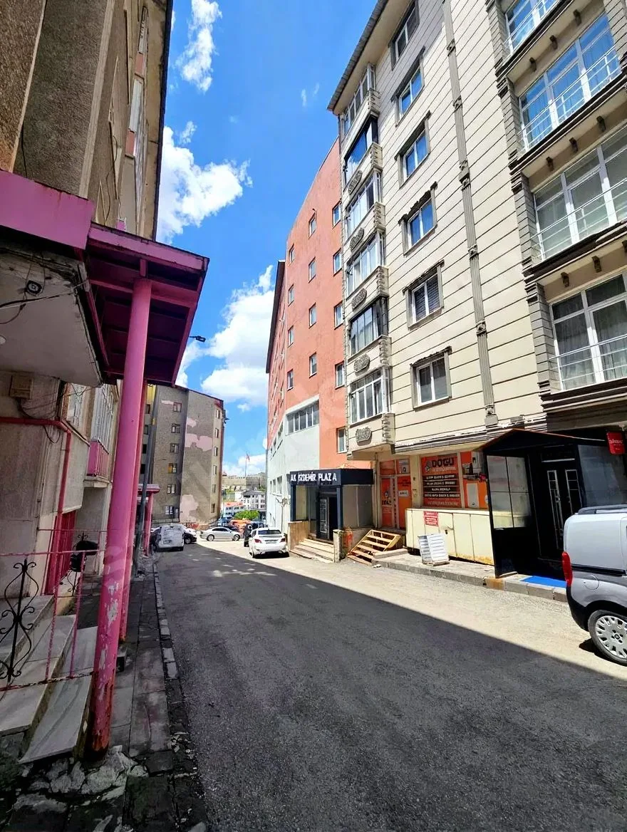 Yakutiye Lalapaşa'da 1. Kat 165 m² 3+1 Kiralık Daire - Fotoğraf 5