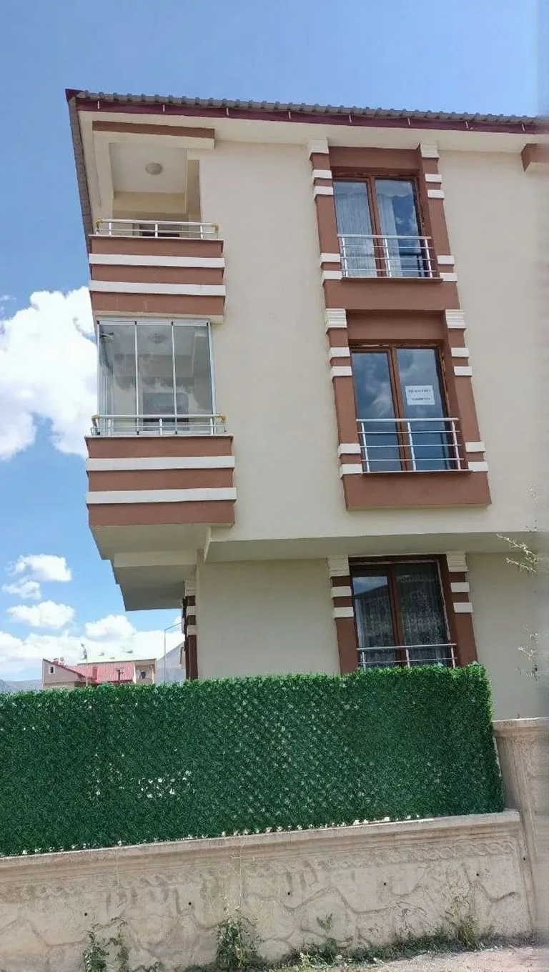 Aziziye Merkez'de 2. Kat 145 m² 3+1 Kiralık Daire - Fotoğraf 13