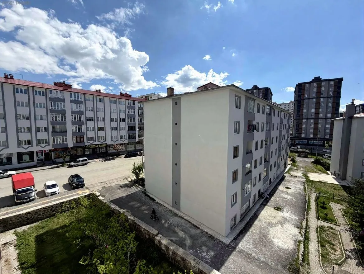 125M² ERZURUM SATILIK 3+1 DAİRE PALANDÖKEN MERKEZİ ISITMALI - Fotoğraf 20