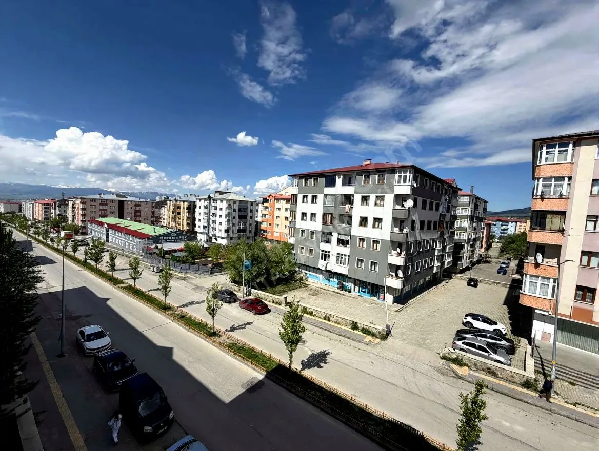125M² ERZURUM SATILIK 3+1 DAİRE PALANDÖKEN MERKEZİ ISITMALI - Fotoğraf 24