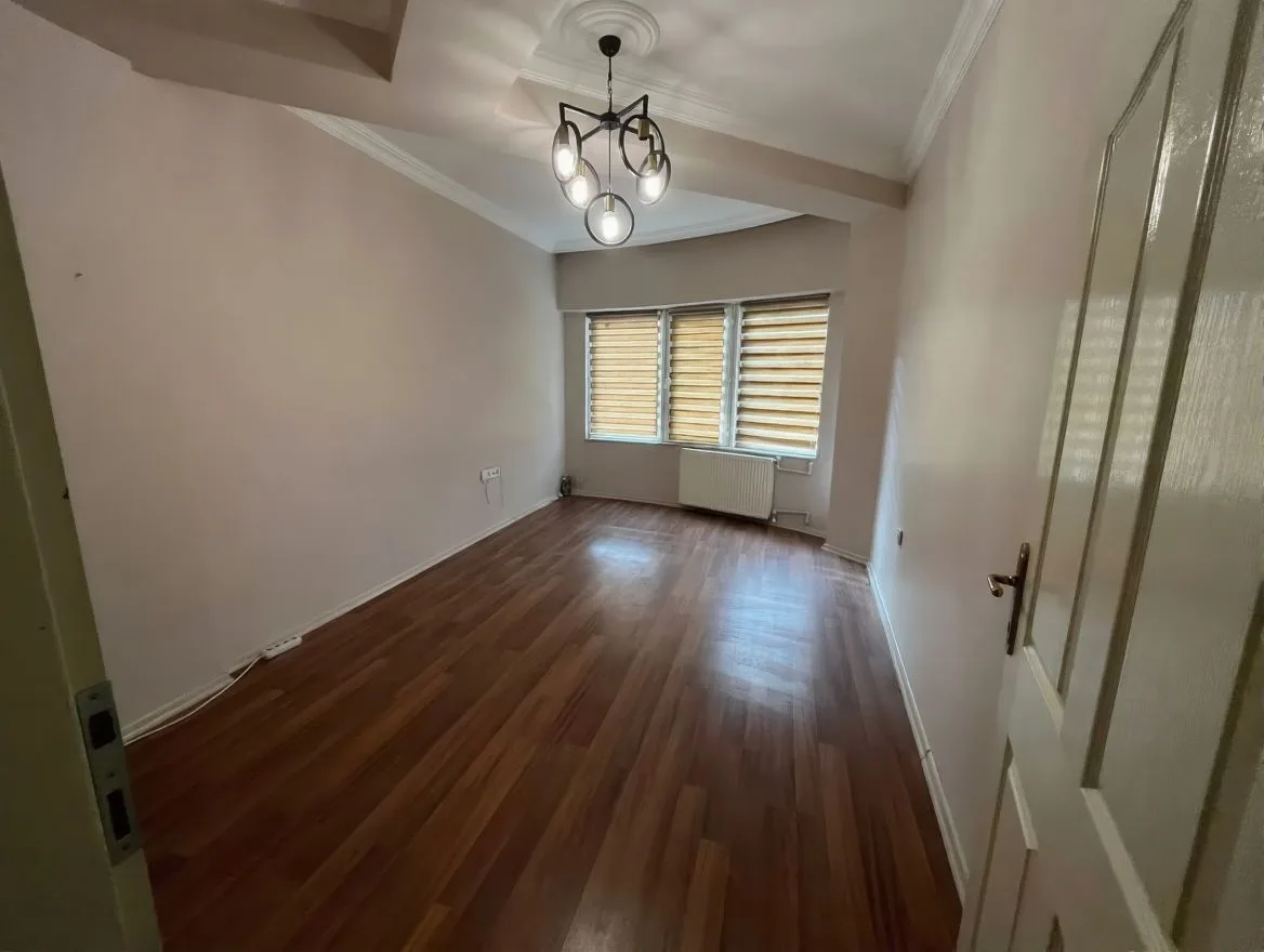 Yakutiye Lalapaşa'da 3. Kat 77 m² 2+0 Kiralık İş Yeri - Fotoğraf 10