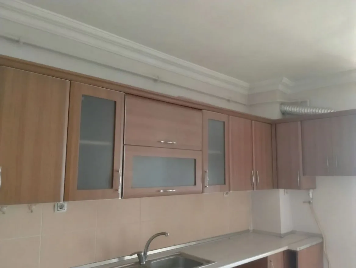 Yakutiye Lalapaşa'da 4. Kat 190 m² 3+1 Kiralık Daire - Fotoğraf 5