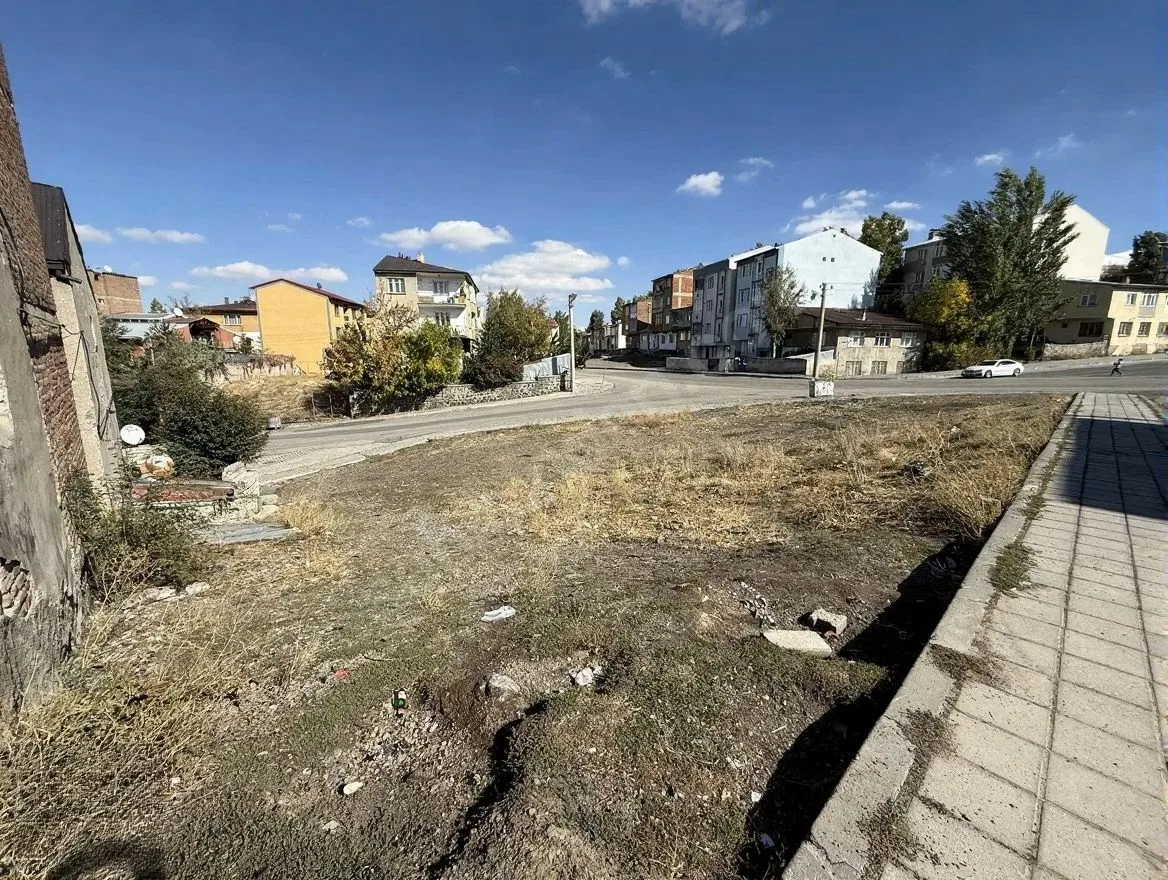 ERZURUM PALANDÖKEN SATILIK ARSA 384M² TICARI + KONUT İMARLI - Fotoğraf 8
