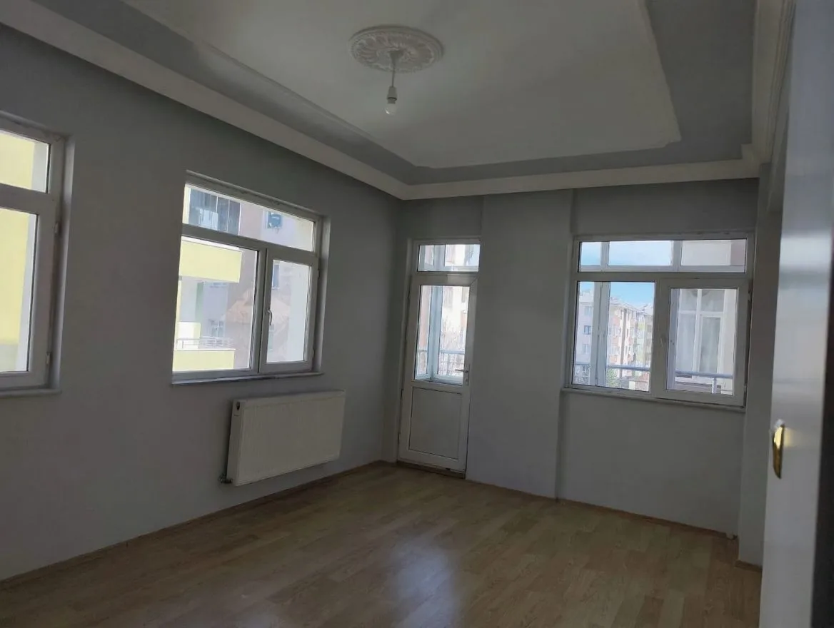 ERZURUM KİRALIK MERKEZİ ISITMALI 2+1 DAİRE | 85M² AZIZIYE - Fotoğraf 14