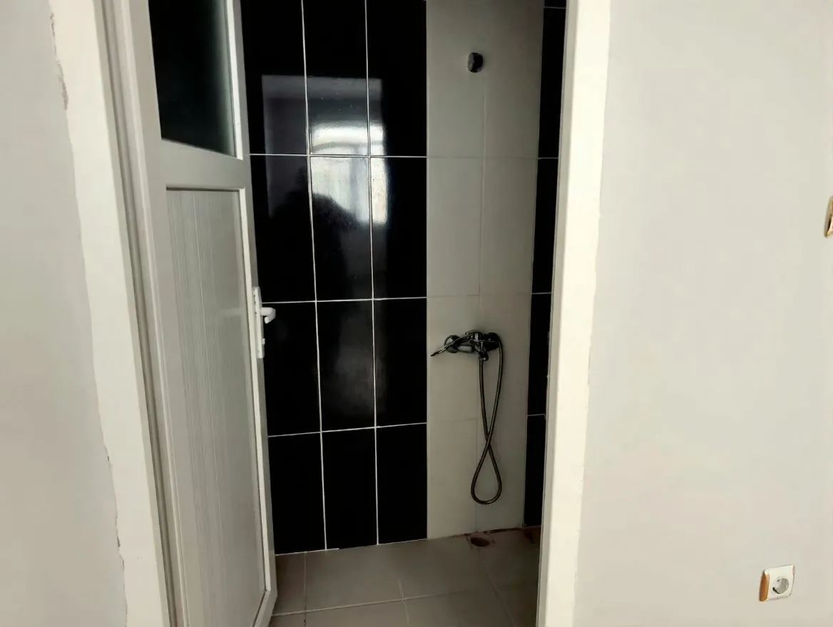 ERZURUM KİRALIK MERKEZİ ISITMALI 2+1 DAİRE | 85M² AZIZIYE - Fotoğraf 20