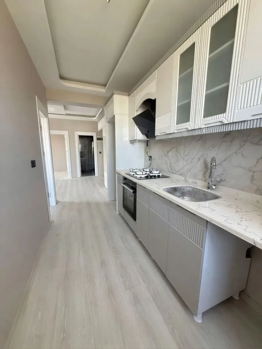 3+0 KİRALIK DAİRE ERZURUM/AZIZIYE 100M² ÇATI KATI - Fotoğraf 9