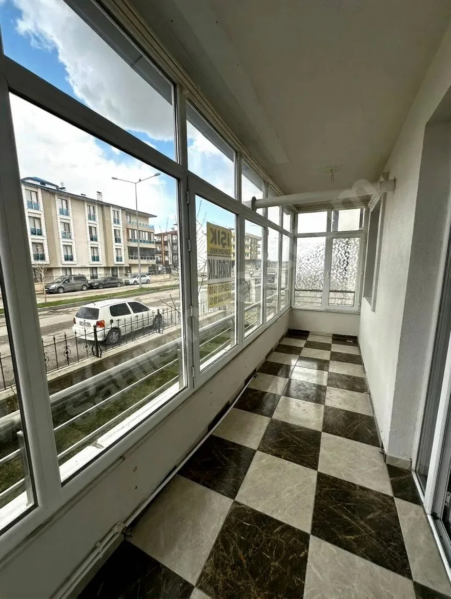 ERZURUM KİRALIK MERKEZİ ISITMALI 2+1 DAİRE 85M² AZIZIYE - Fotoğraf 4