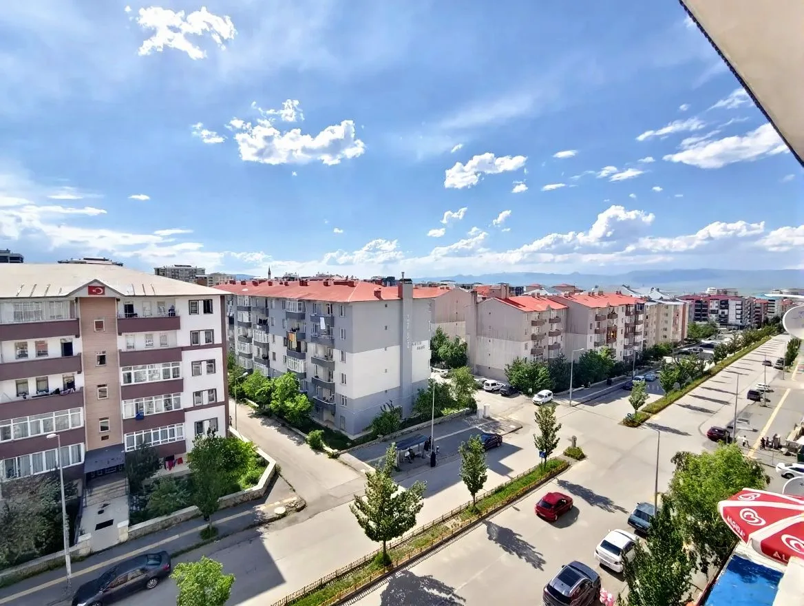 ERZURUM SATILIK 3+1 DAİRE | PALANDÖKEN 165M² MERKEZİ ISITMALI