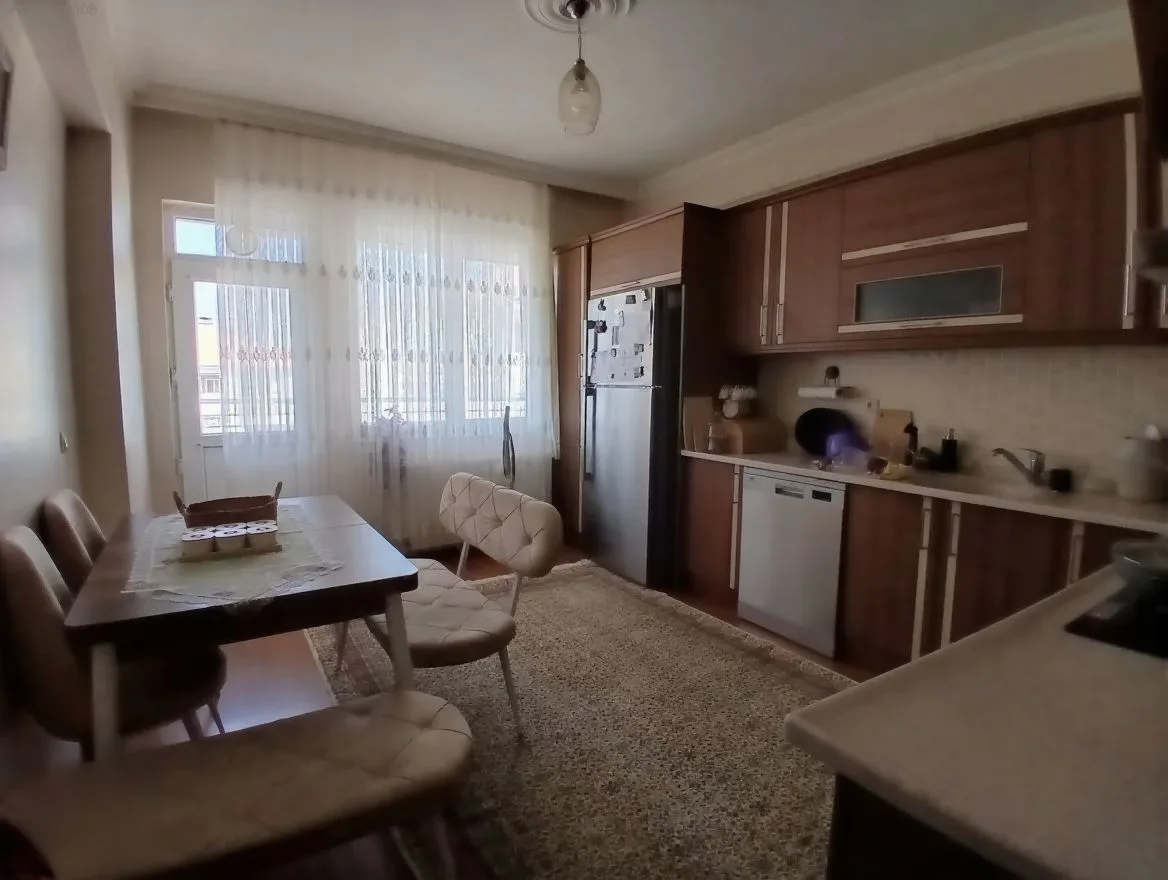 ERZURUM PALANDÖKEN SATILIK 4+1 DAİRE 190M² MERKEZİ ISITMALI - Fotoğraf 11