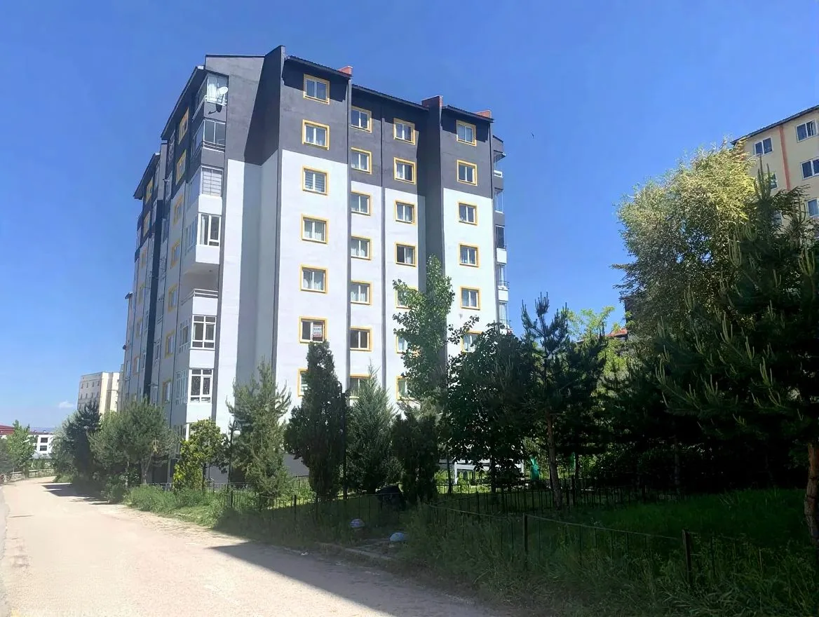 ERZURUM SATILIK 3+1 DAİRE 120M² YAKUTIYE ÇATI KATI - Erzurum / Yakutiye / Rabia Ana Daire