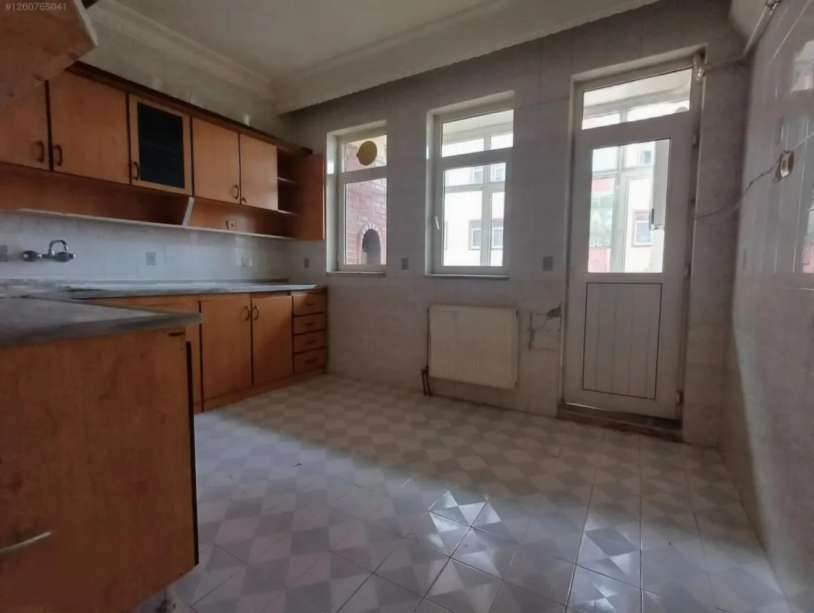 ERZURUM SATILIK 3+1 DAİRE | YAKUTIYE 150M² - Fotoğraf 13
