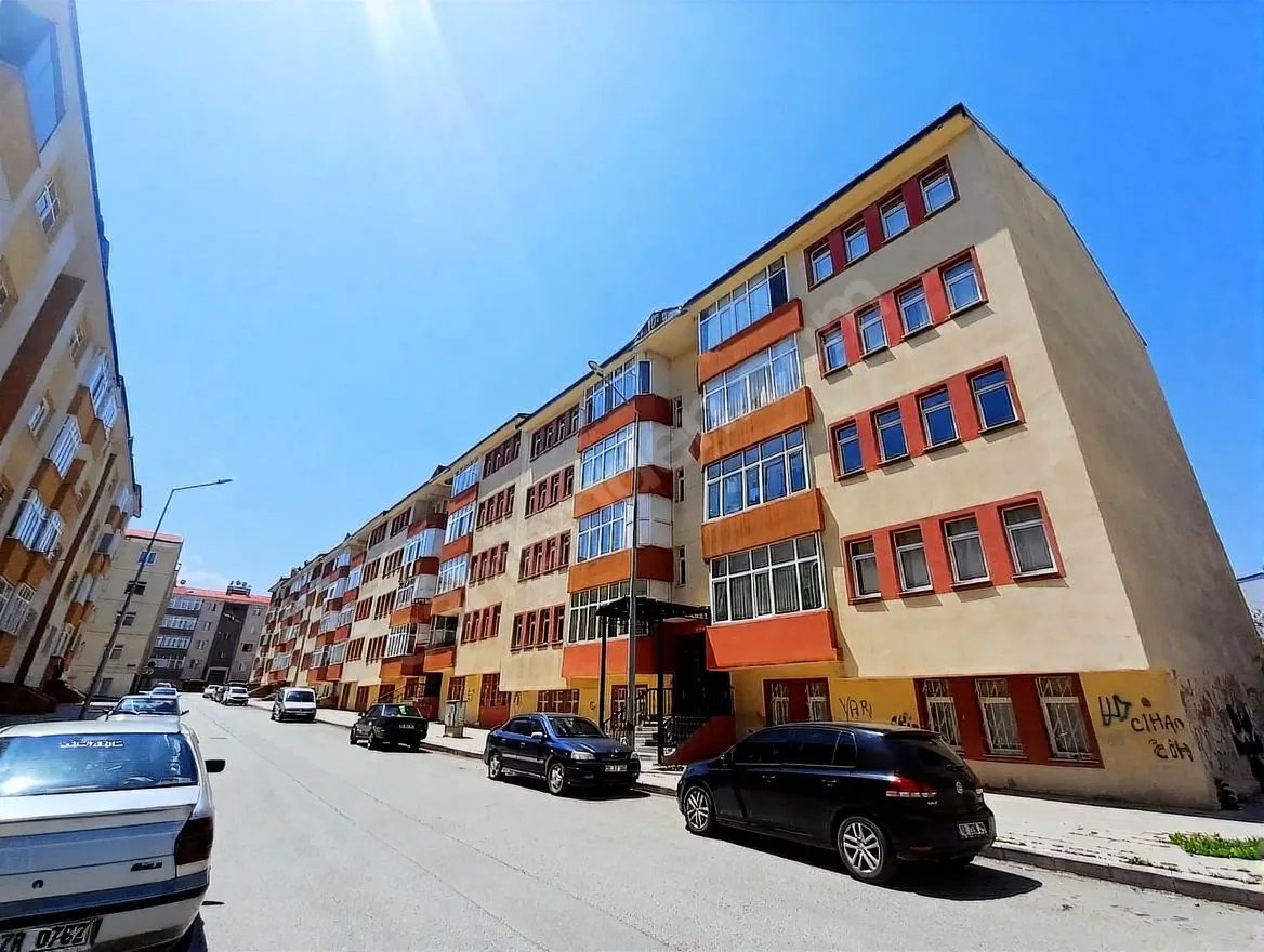 ERZURUM SATILIK 3+1 DAİRE | YAKUTIYE 150M² - Fotoğraf 2