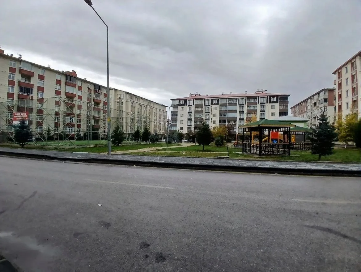ERZURUM SATILIK ASANSÖRLÜ 4+1 DAİRE | 175M² PALANDÖKEN - Fotoğraf 25