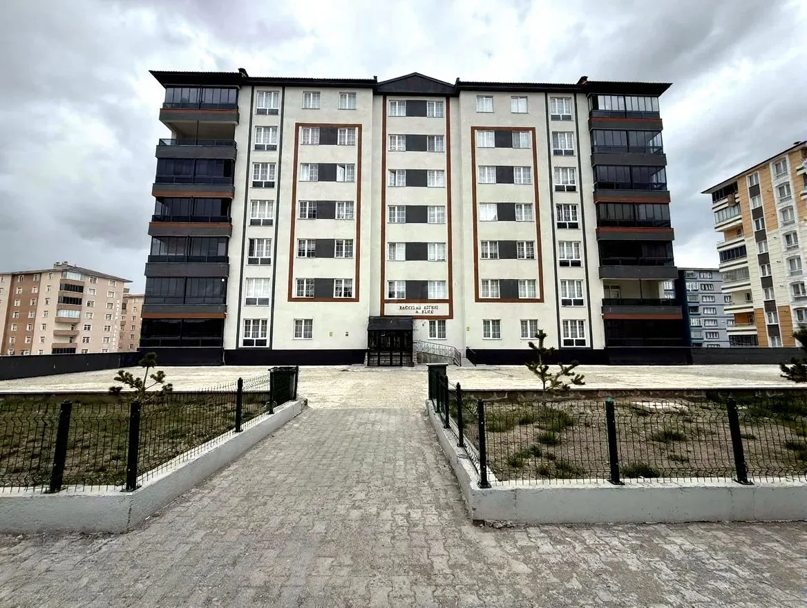 ERZURUM YAKUTIYE SATILIK 3+1 DAİRE 135M² SIFIR - Erzurum / Yakutiye / Kurtuluş Mh. Daire