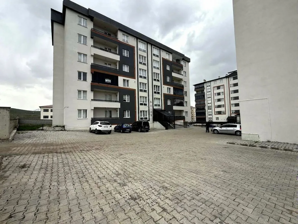 ERZURUM YAKUTIYE SATILIK 3+1 DAİRE 135M² SIFIR - Fotoğraf 2