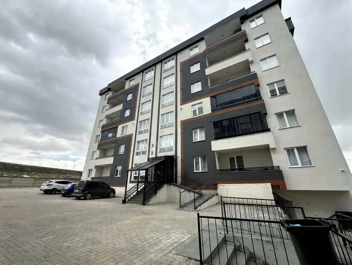 ERZURUM YAKUTIYE SATILIK 3+1 DAİRE 135M² SIFIR - Fotoğraf 3