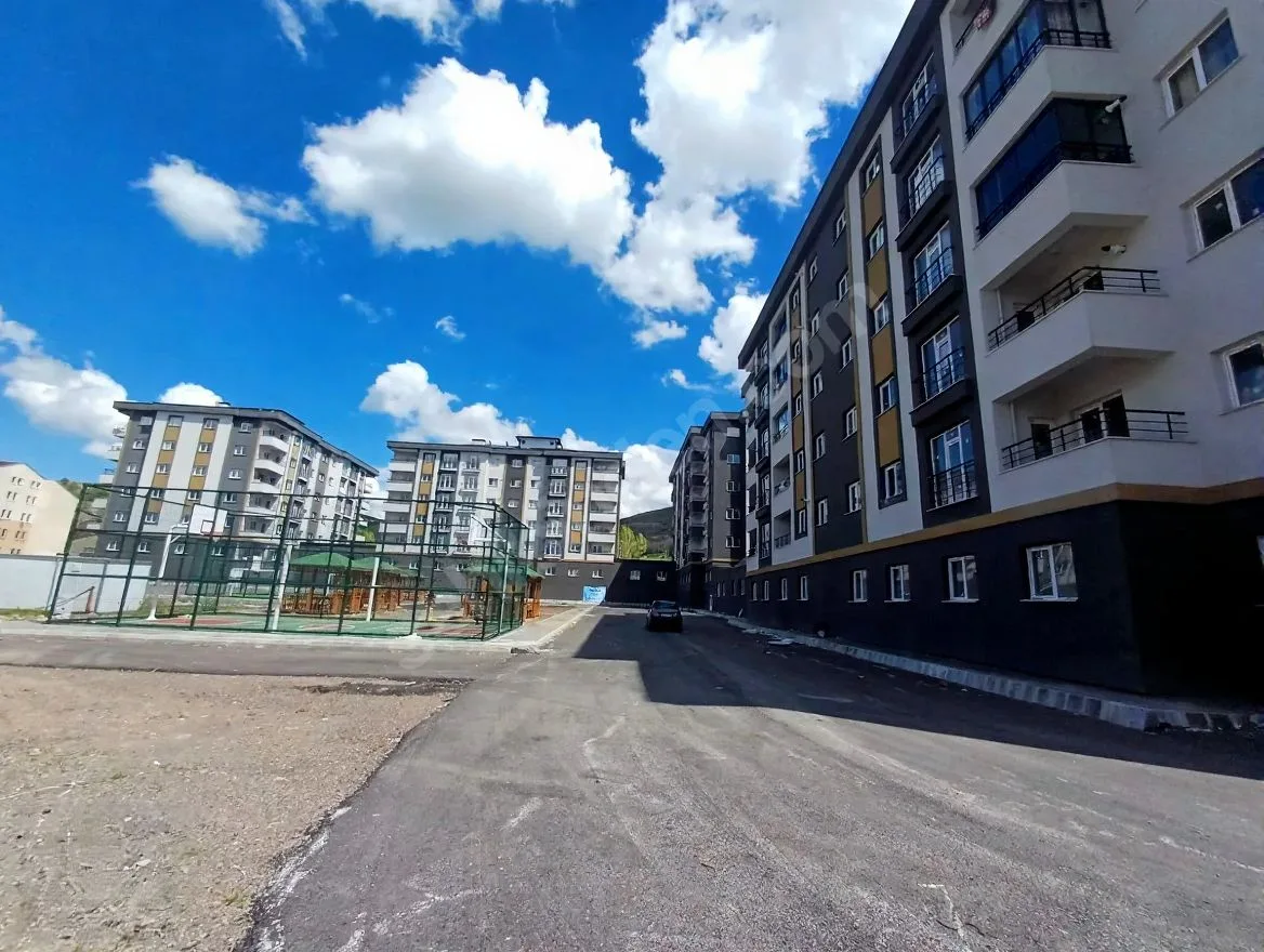 ERZURUM SATILIK 3+1 DAİRE | YAKUTIYE 88M² YENİ - Fotoğraf 23
