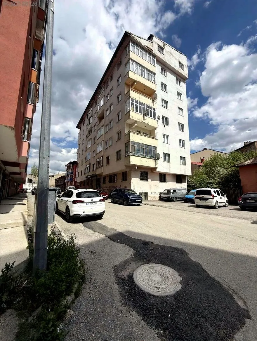 ERZURUM YAKUTIYE SATILIK 3+1 DAİRE KAZIM KARABEKIR PAŞA 175M²