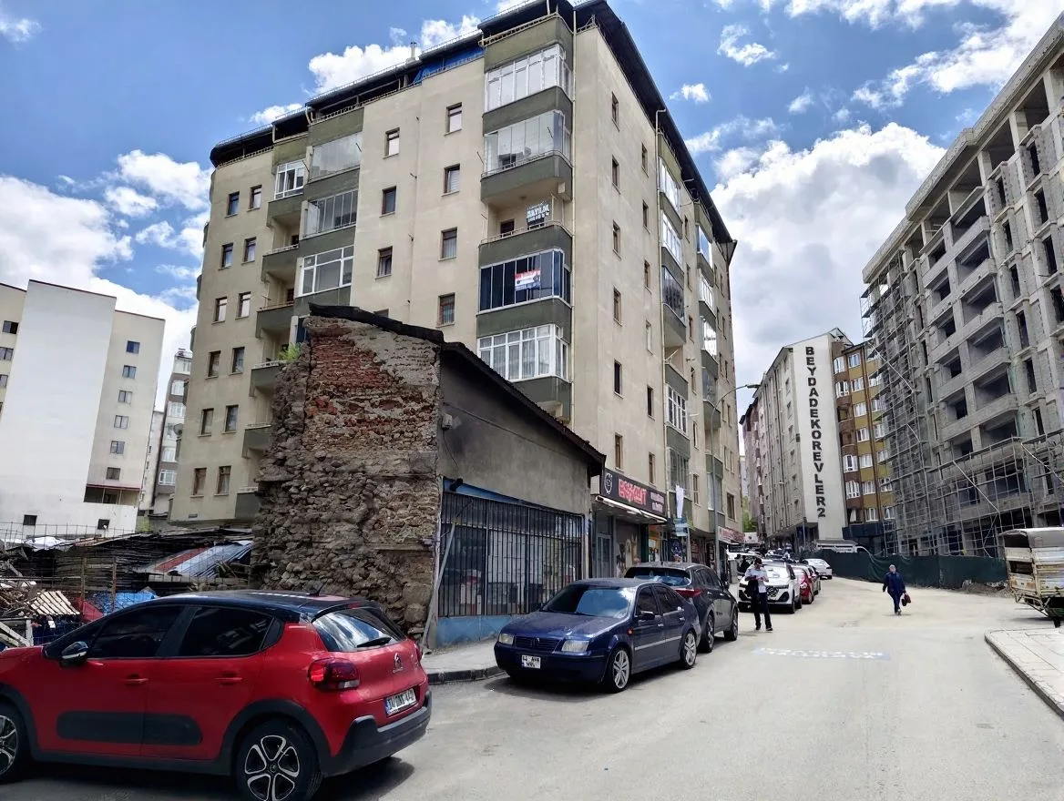 ERZURUM YAKUTIYE SATILIK 3+1 DAİRE 125M² SİTE İÇİ - Fotoğraf 30