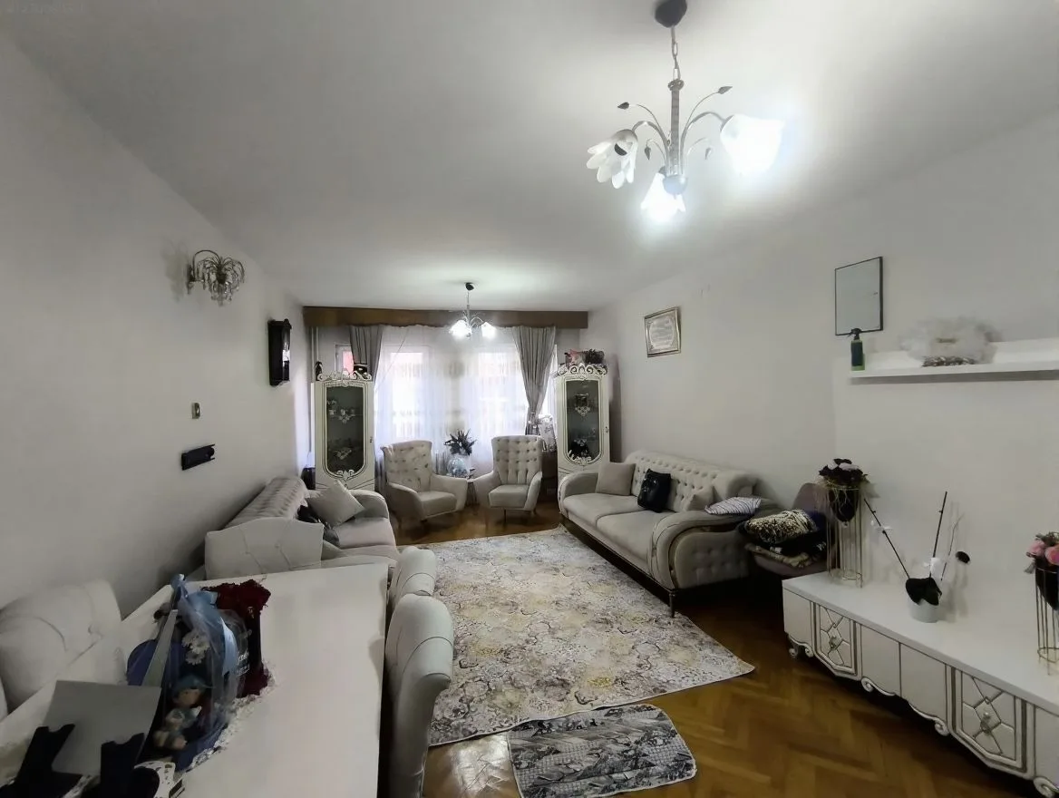 ERZURUM SATILIK 3+1 DAİRE ARA/6 KAT 130M² YAKUTIYE - Fotoğraf 8