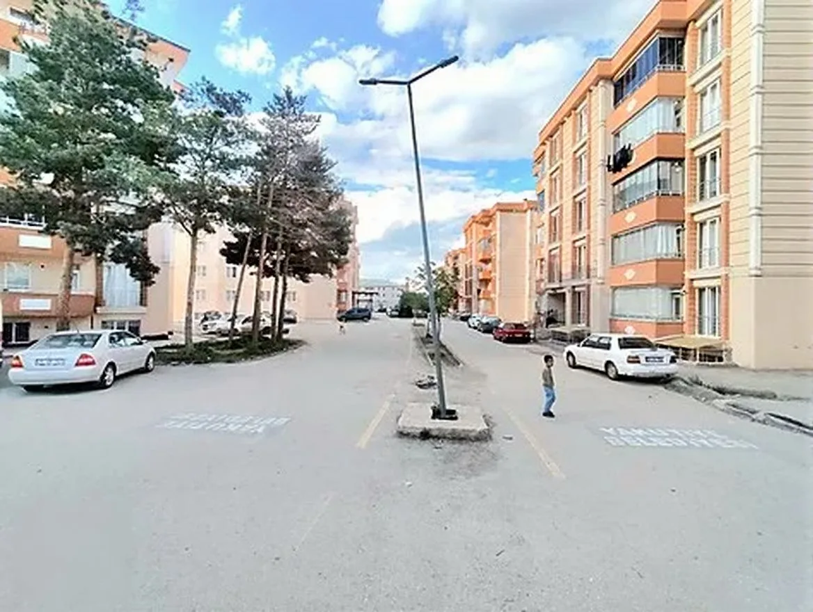 ERZURUM SATILIK 3+1 DAİRE | YAKUTIYE 110M² MERKEZİ ISITMALI - Fotoğraf 17