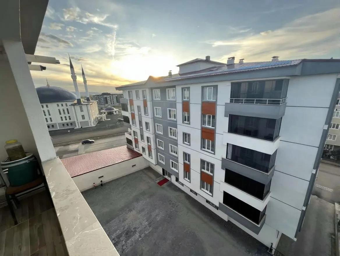 155M² ERZURUM SATILIK 3+1 DAİRE YAKUTIYE YENİ - Fotoğraf 7
